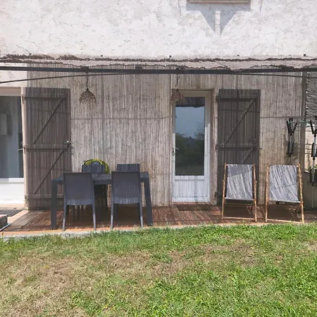 Chez Linat - En Rez De Jardin Au Calme Avec Vue Apartment *